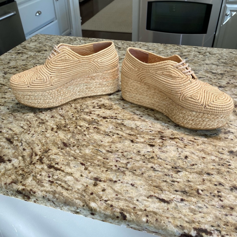 Platform shoe